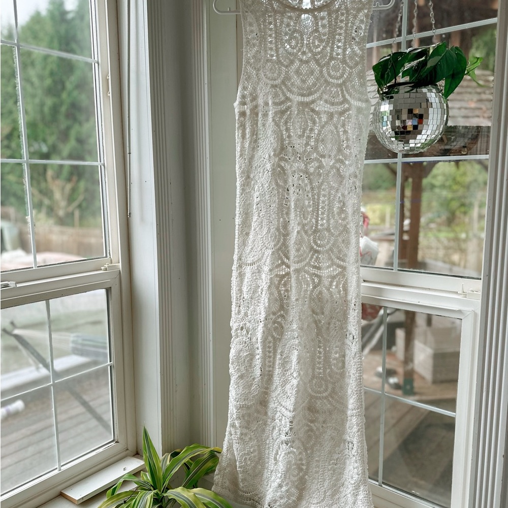 Evernew - White Lace Midi Dress